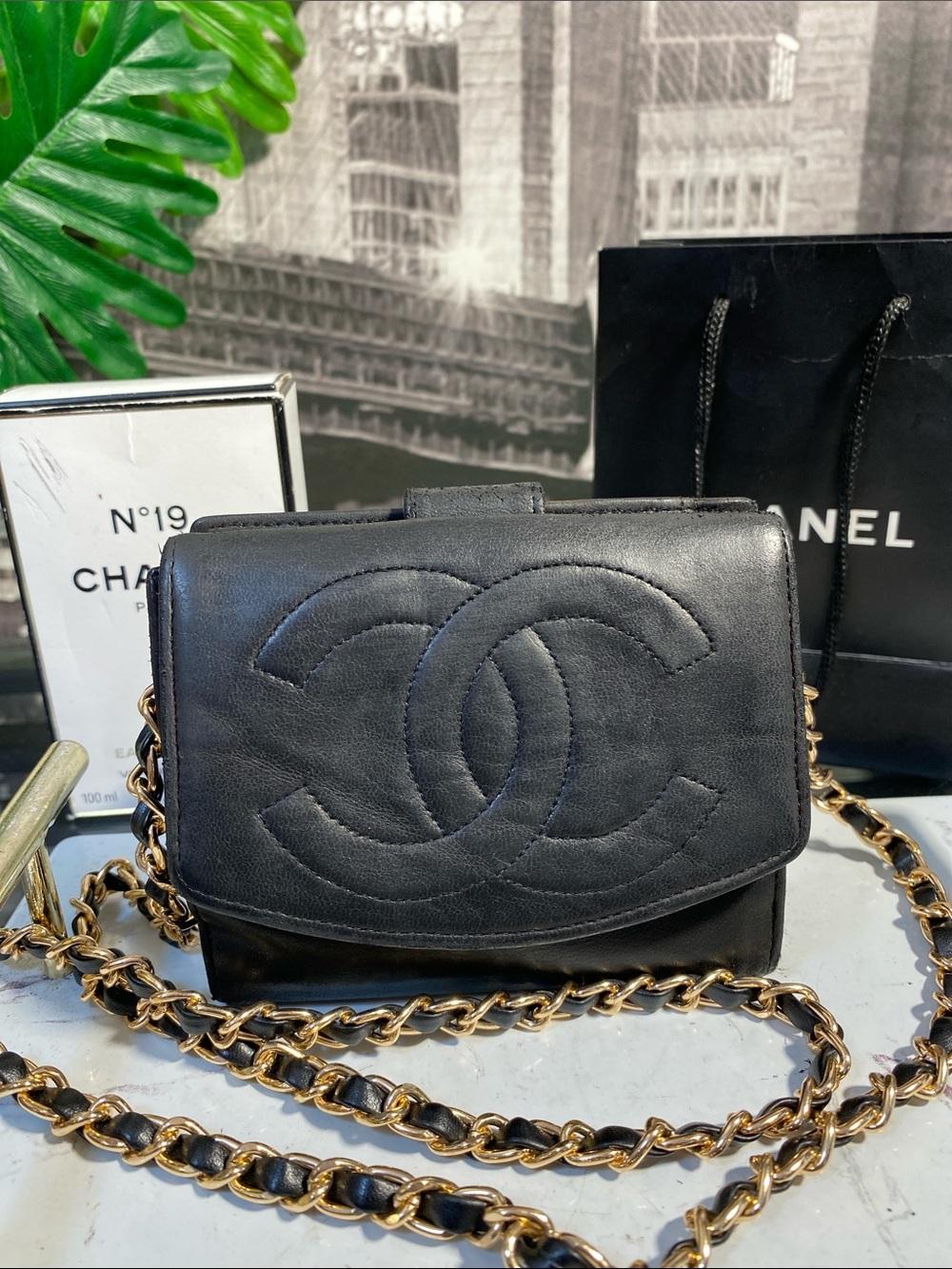 Authentic CHANEL Timeless CC Logo Leather Wallet